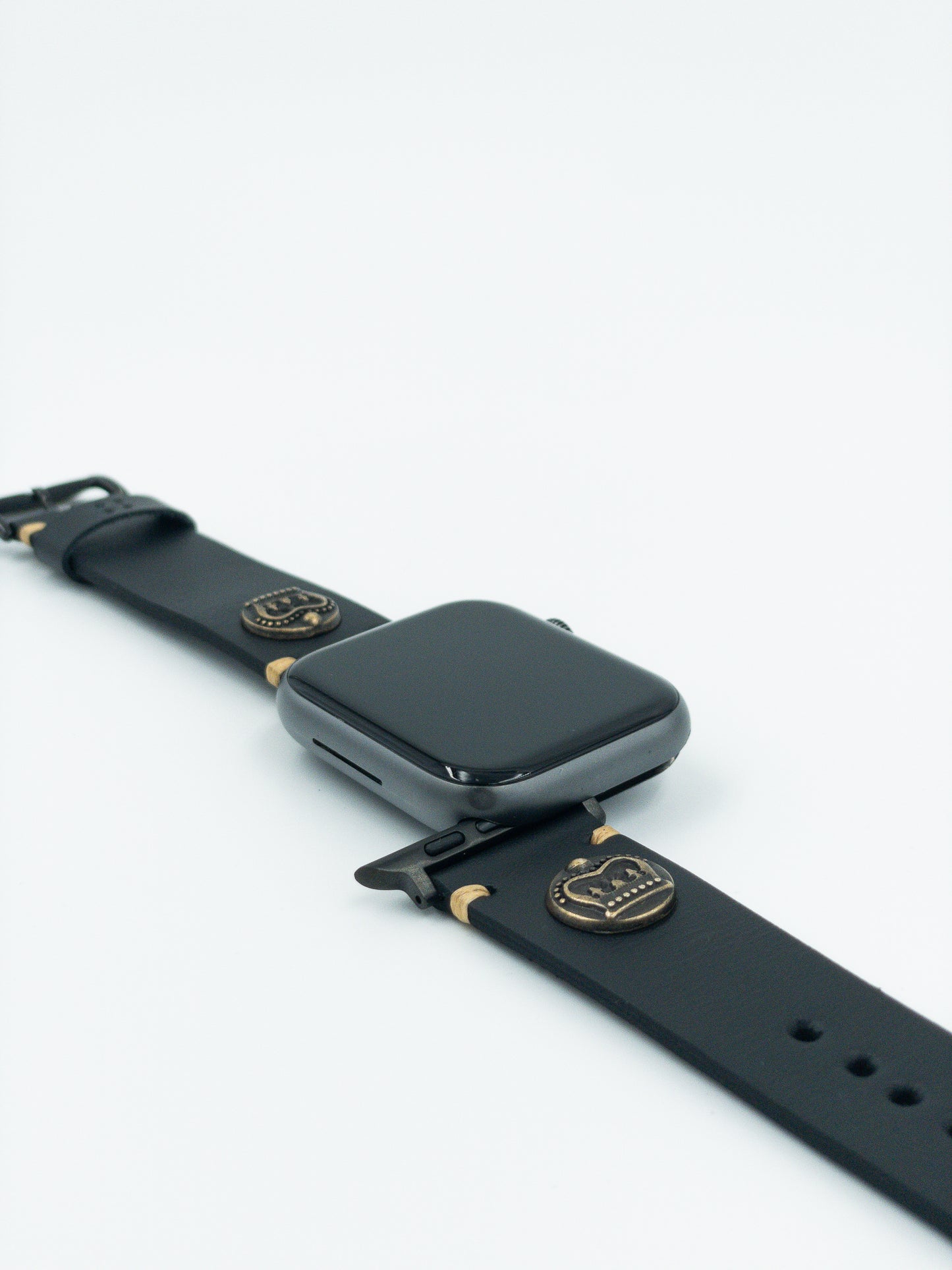 Apple Watch Deri Saat Kordonu - Kral Tacı Temalı